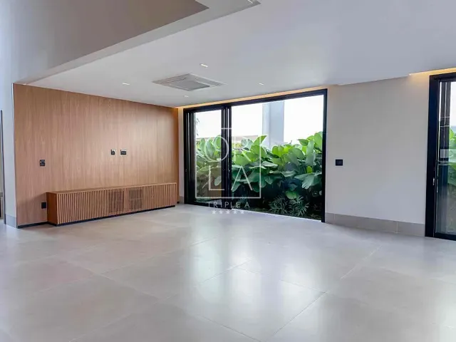 Casa com 510m² 5 quartos e 8 banheiros, à venda, no bairro Alphaville Araguaia em Goiânia