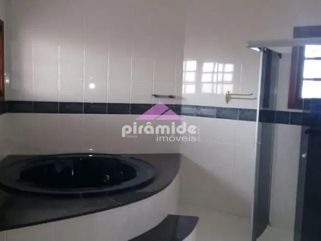 Casa com 450m² 4 quartos e 4 banheiros, para alugar, no bairro Condomínio Esplanada do Sol em São José dos Campos