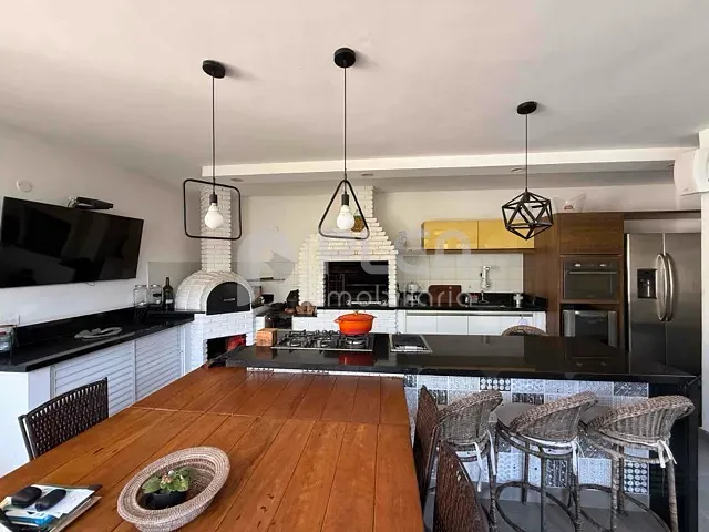 Casa 4 quartos e 5 banheiros, à venda, no bairro Vila Santos em São Paulo