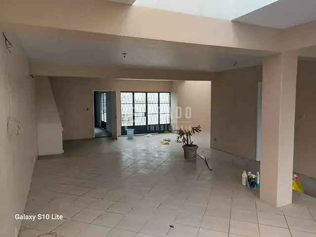 Casa com 1125m² 5 quartos e 5 banheiros, à venda, no bairro Areal em Pelotas