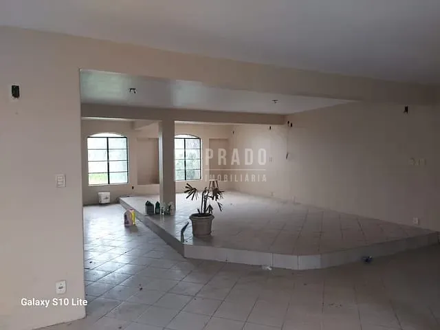 Casa com 1125m² 5 quartos e 5 banheiros, à venda, no bairro Areal em Pelotas