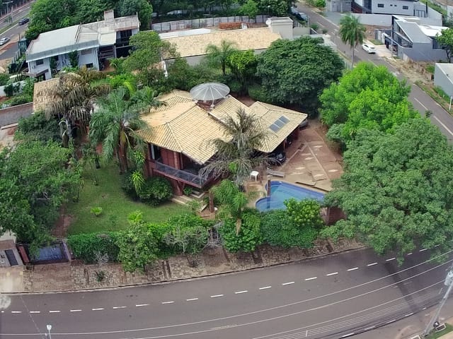Casa com 1080m², para alugar, no bairro Vila Nascente em Campo Grande