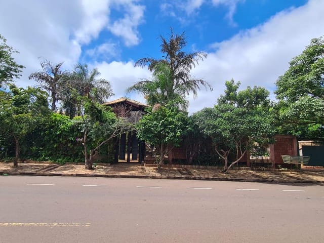 Casa com 1080m², para alugar, no bairro Vila Nascente em Campo Grande