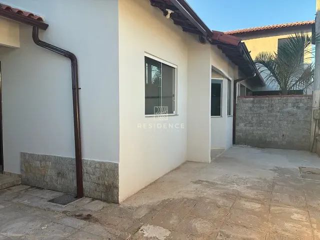 Casa 2 quartos e 1 banheiro, à venda, no bairro Morada do Vale (Califórnia da Barra) em Barra do Piraí