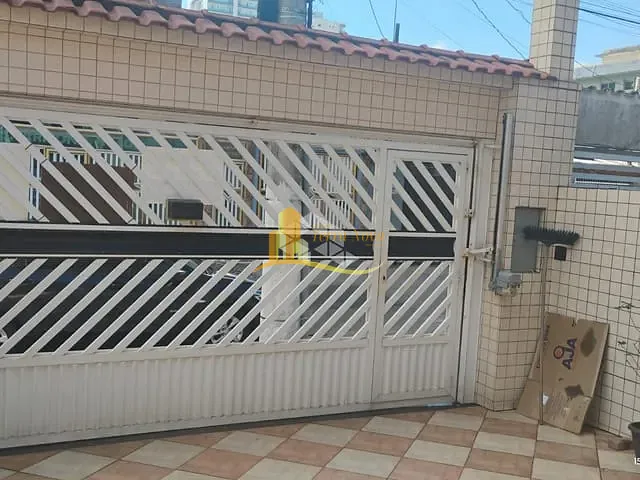 Casa com 160m² 2 quartos e 2 banheiros, à venda, no bairro Ocian em Praia Grande