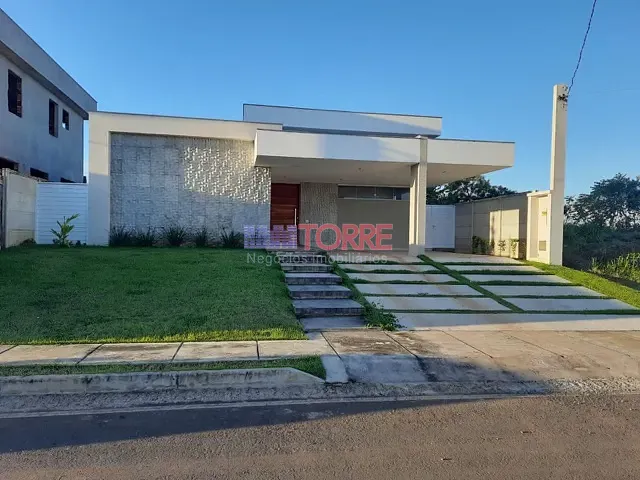 Casa com 462m² 2 quartos e 2 banheiros, à venda, no bairro Nossa Senhora da Vitória em Ilhéus