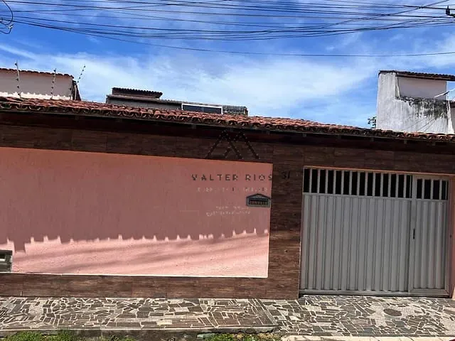 Casa 3 quartos e 2 banheiros, à venda, no bairro Hernani Sá em Ilhéus