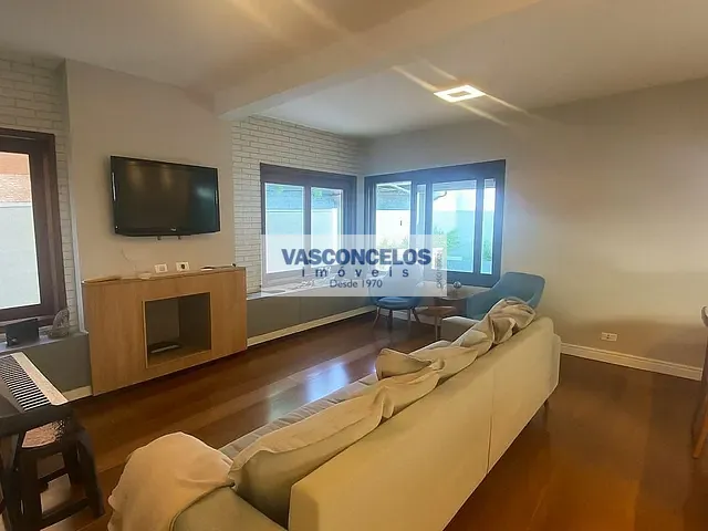 Casa com 360m² 3 quartos e 3 banheiros, à venda, no bairro Jardim das Colinas em São José dos Campos