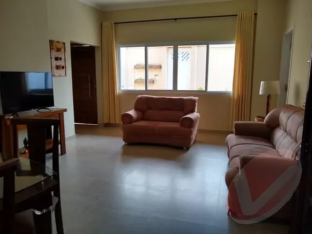 Casa com 384m² 5 quartos e 3 banheiros, à venda, no bairro Flórida em Praia Grande