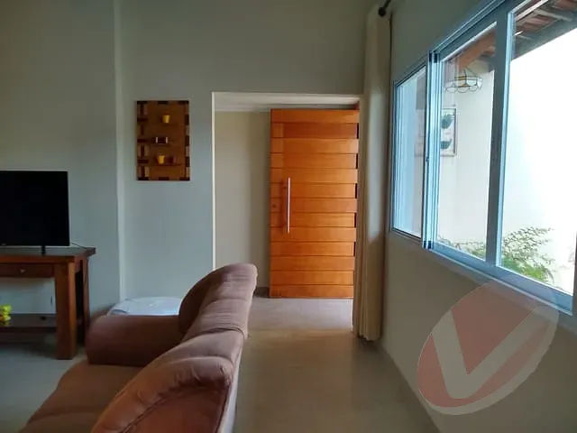 Casa com 384m² 5 quartos e 3 banheiros, à venda, no bairro Flórida em Praia Grande