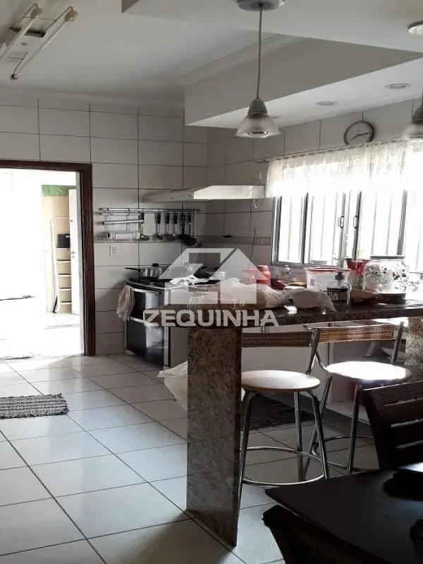 Casa, 3 quartos, 184 m² - Foto 9