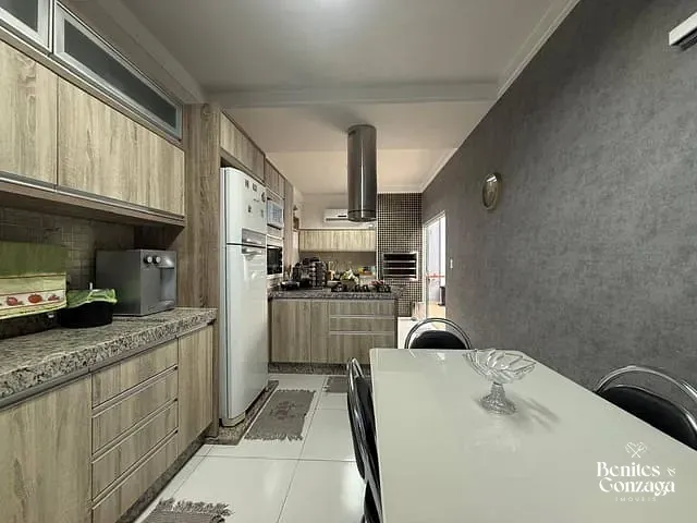 Casa com 162m² 3 quartos e 2 banheiros, à venda, no bairro Jardim Itália II em Maringá