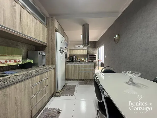 Casa com 162m² 3 quartos e 2 banheiros, à venda, no bairro Jardim Itália II em Maringá