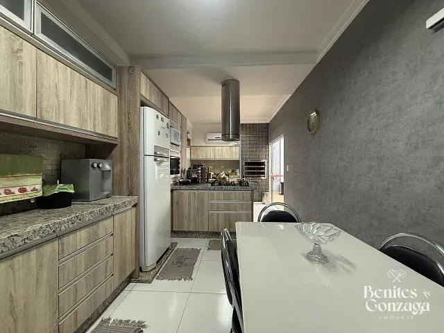 Casa com 162m² 3 quartos e 2 banheiros, à venda, no bairro Jardim Itália II em Maringá