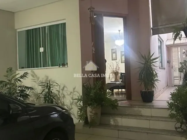 Casa com 179m² 3 quartos e 2 banheiros, à venda, no bairro Vila Hortência em Sorocaba
