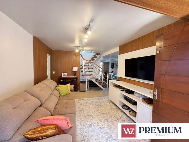Casa com 293m² 4 quartos e 3 banheiros, à venda, no bairro Estrela em Ponta Grossa