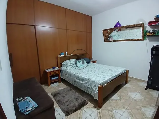 Casa com 150m² 2 quartos e 2 banheiros, à venda, no bairro Jardim do Vale em Guaratinguetá