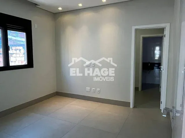 Casa com 323m² 3 quartos e 4 banheiros, à venda, no bairro Jardim Imperial em Cuiabá