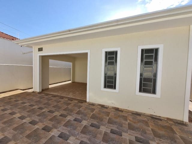 Casa com 260m² 3 quartos e 3 banheiros, à venda, no bairro Jardim Recanto dos Pássaros em Birigüi