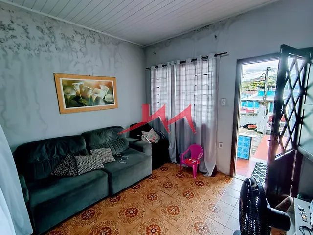 Casa com 250m² 3 quartos e 1 banheiro, à venda, no bairro Boa Vista em São Gonçalo