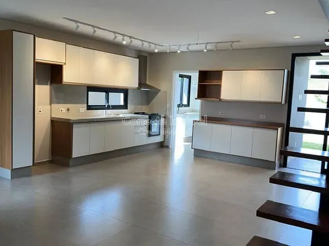 Casa 3 quartos e 3 banheiros, à venda, no bairro Colinas do Castelo em Jaguariúna