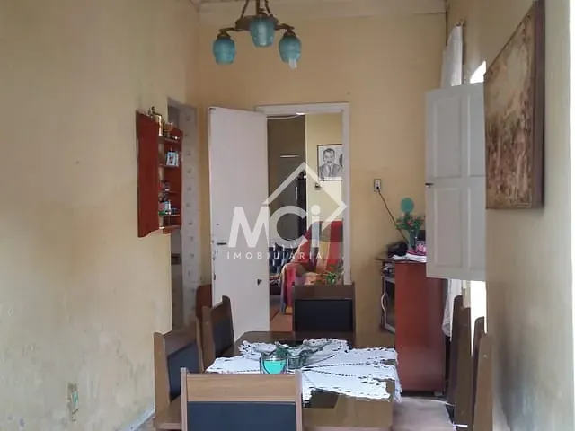 Casa 4 quartos e 3 banheiros, à venda, no bairro Centro em Pelotas