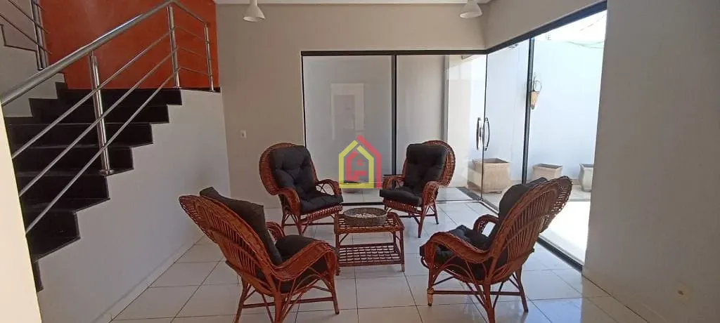 Casa à venda com 4 quartos, 4 suítes, 3 vagas e 380m² no Novo Horizonte, Marabá (PA) — foto 7 de 21