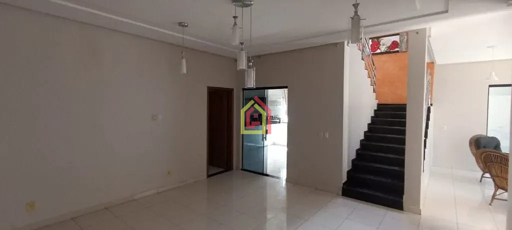 Casa à venda com 4 quartos, 4 suítes, 3 vagas e 380m² no Novo Horizonte, Marabá (PA) — foto 6 de 21