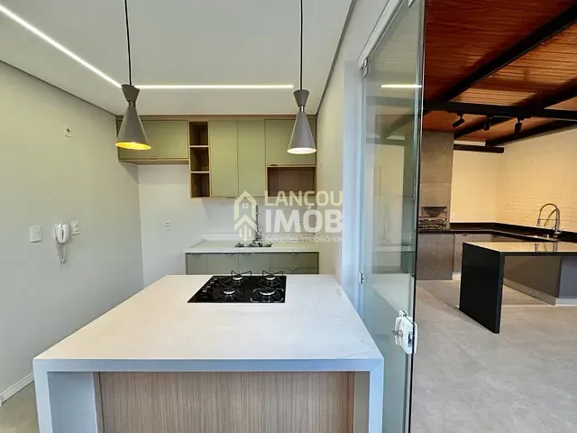 Casa 3 quartos e 2 banheiros, à venda, no bairro Jardim Shangai em Jundiaí