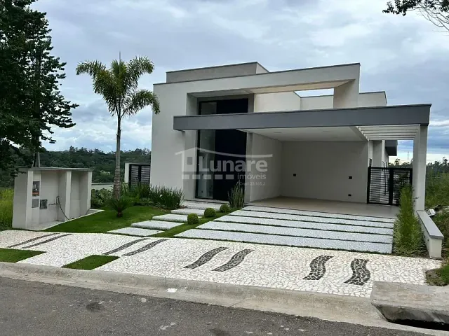 Casa com 358m² 3 quartos e 4 banheiros, à venda, no bairro Cézar de Souza em Mogi das Cruzes