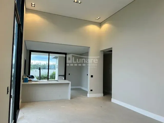 Casa com 358m² 3 quartos e 4 banheiros, à venda, no bairro Cézar de Souza em Mogi das Cruzes