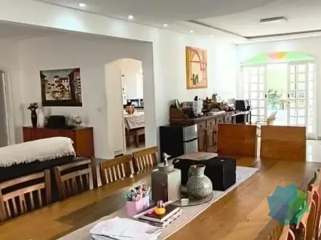 Casa com 600m² 5 quartos e 6 banheiros, à venda, no bairro Vila Suíça em Indaiatuba