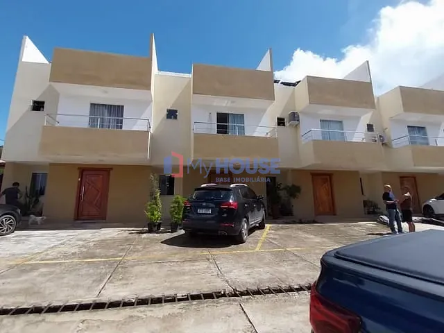 Casa 3 quartos e 3 banheiros, à venda, no bairro Olivença em Ilhéus