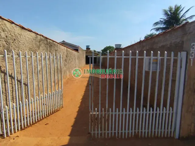 Casa 2 quartos e 1 banheiro, para alugar, no bairro Centro em Canarana