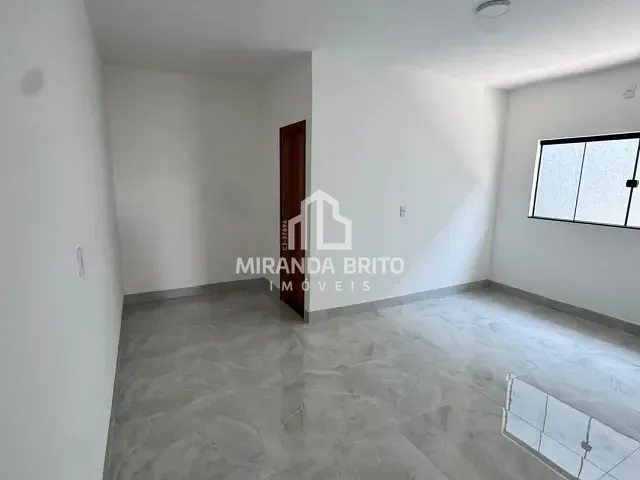 Casa 3 quartos e 2 banheiros, à venda, no bairro Setor Conde dos Arcos em Aparecida de Goiânia