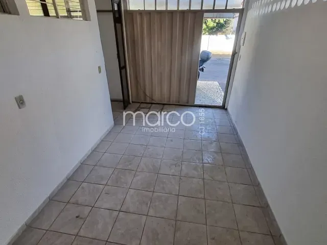 Casa 2 quartos e 1 banheiro, para alugar, no bairro Vila Mauá em Goiânia