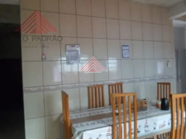 Casa 2 quartos e 1 banheiro, à venda, no bairro Jardim Zaira em Mauá