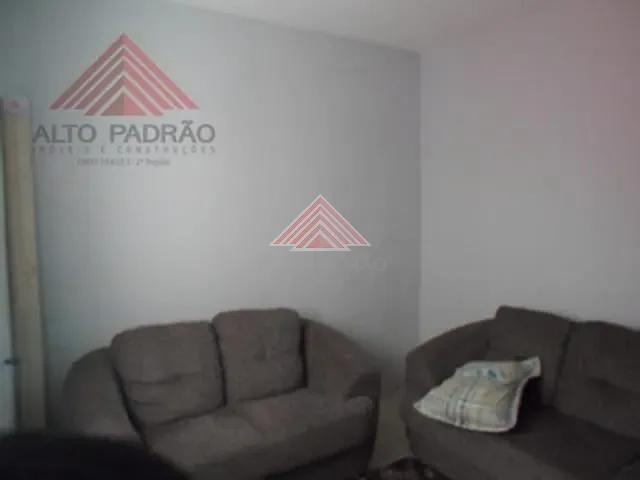 Casa 2 quartos e 1 banheiro, à venda, no bairro Jardim Zaira em Mauá