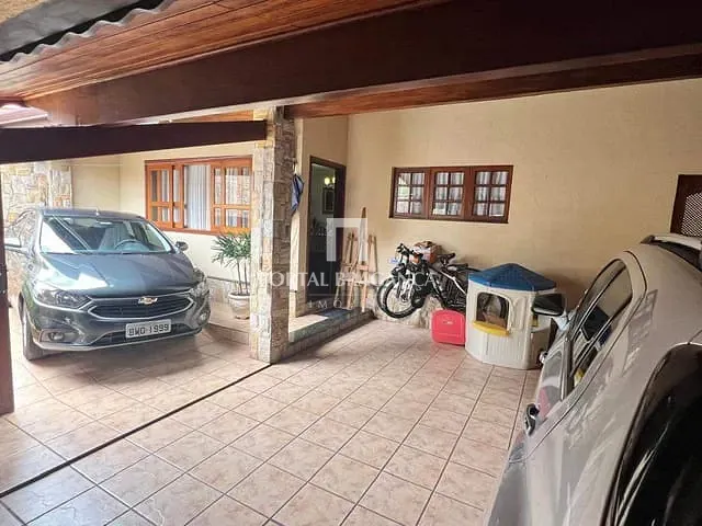 Casa com 300m² 3 quartos e 4 banheiros, à venda, no bairro Jardim Europa em Bragança Paulista