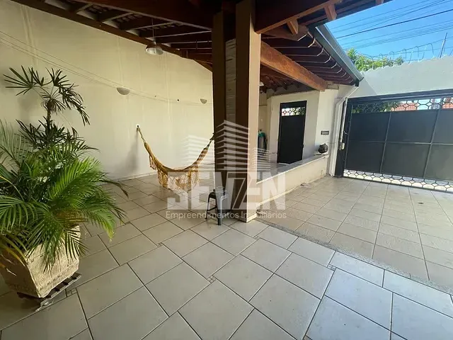 Casa com 318m² 3 quartos e 2 banheiros, à venda, no bairro Jardim Terra Branca em Bauru