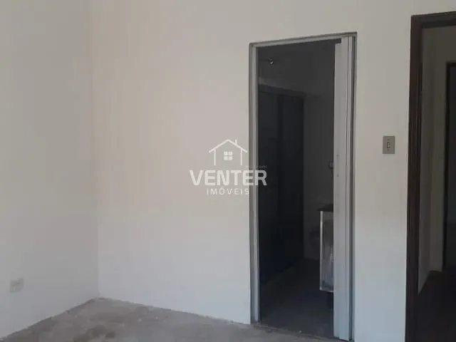 Casa com 210m² 2 quartos e 2 banheiros, à venda, no bairro Vila São José em Taubaté