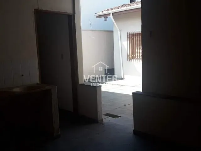 Casa com 210m² 2 quartos e 2 banheiros, à venda, no bairro Vila São José em Taubaté
