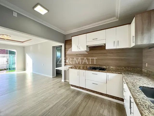 Casa 3 quartos e 3 banheiros, à venda, no bairro Itoupava Central em Blumenau