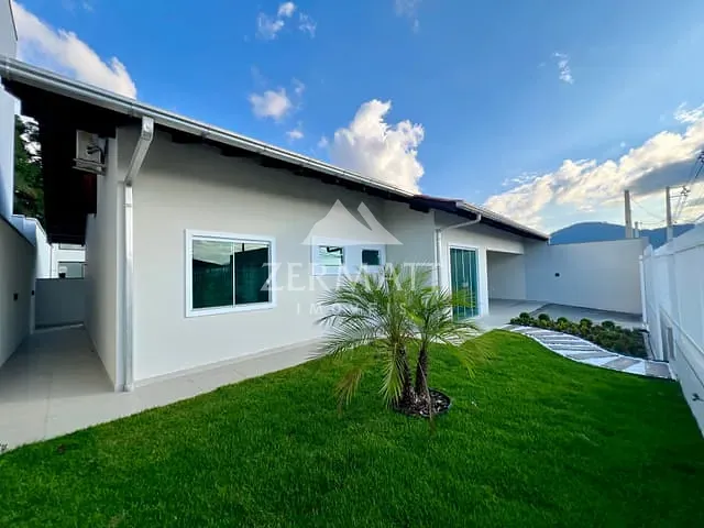 Casa 3 quartos e 3 banheiros, à venda, no bairro Itoupava Central em Blumenau
