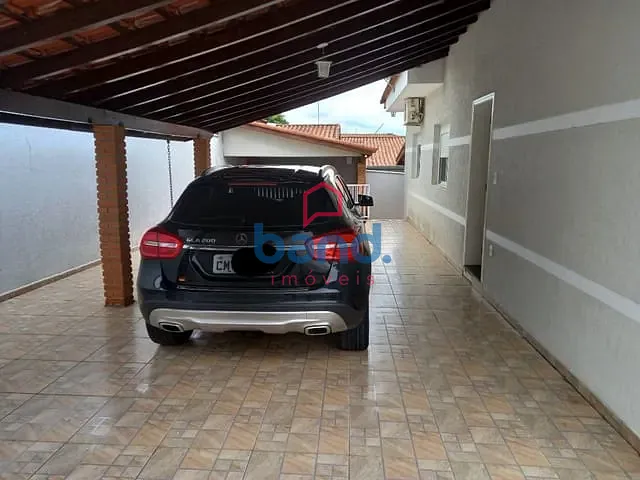 Casa com 250m² 3 quartos e 2 banheiros, à venda, no bairro Jardim Bela Vista em Porto Feliz