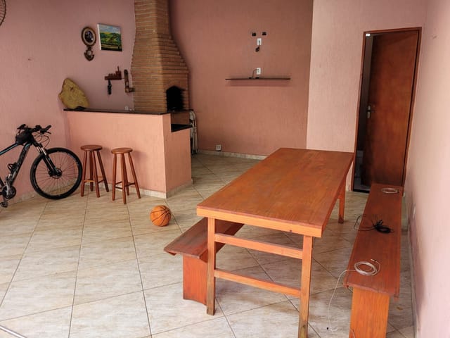 Casa 3 quartos e 4 banheiros, à venda, no bairro Jardim São Pedro em Mogi das Cruzes