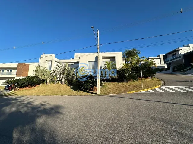 Casa com 452m² 3 quartos e 5 banheiros, à venda, no bairro Condomínio Residencial Euroville II em Bragança Paulista