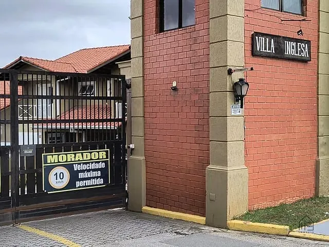 Casa com 212m² 3 quartos e 2 banheiros, à venda, no bairro Granja Viana em Cotia