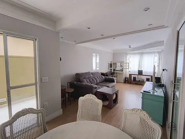 Casa com 212m² 3 quartos e 2 banheiros, à venda, no bairro Granja Viana em Cotia