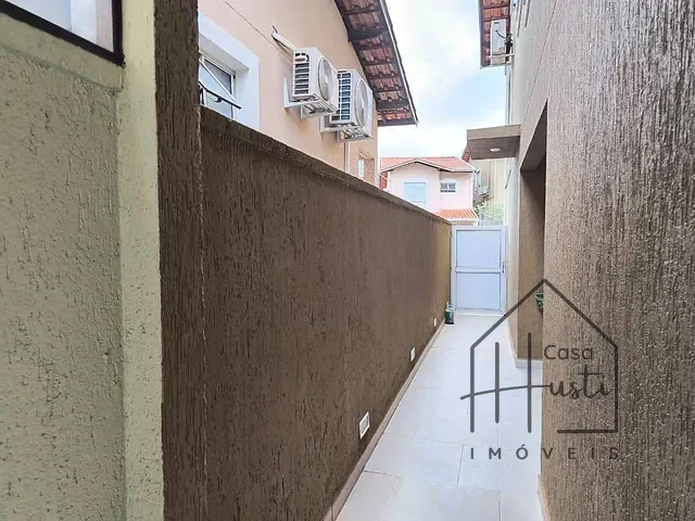 Casa com 212m² 3 quartos e 2 banheiros, à venda, no bairro Granja Viana em Cotia